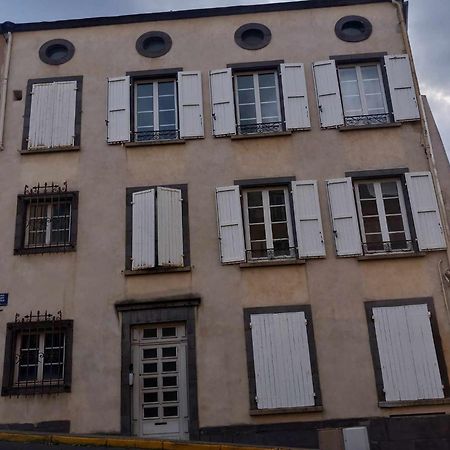 Vintage ,La Capsule Temporelle Wifi Draps Parking Publique Gratuit Apartman Thiers Kültér fotó