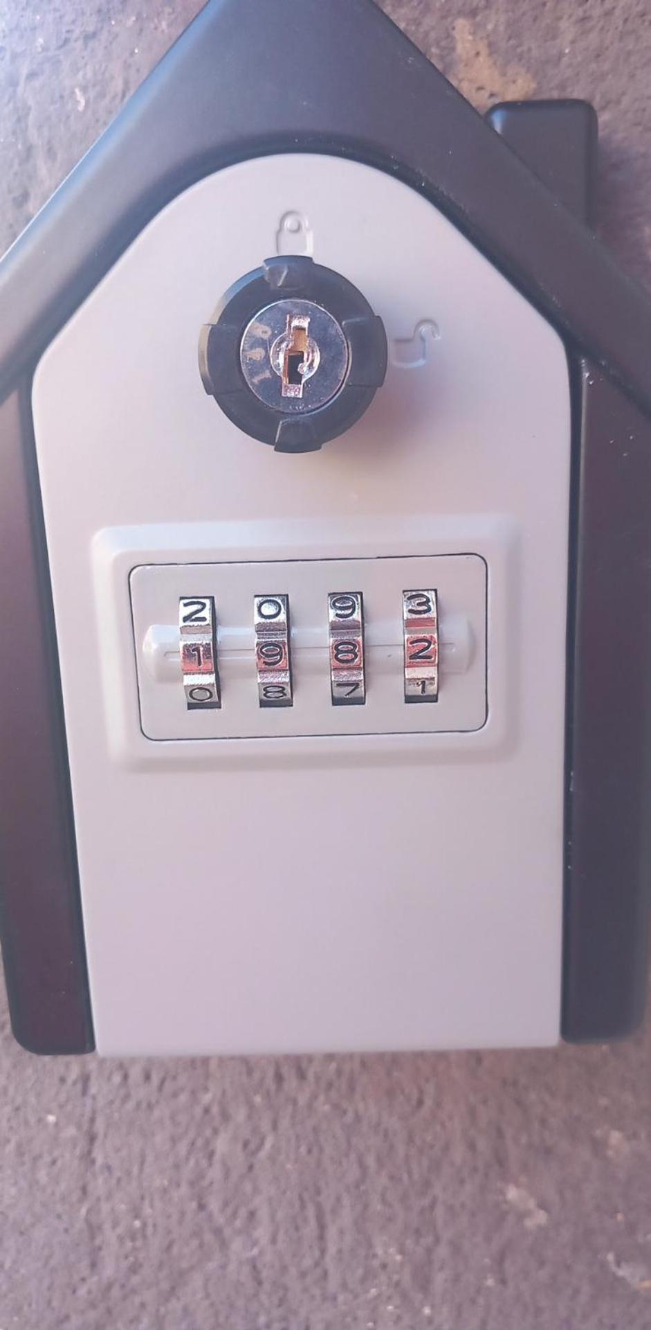Vintage ,La Capsule Temporelle Wifi Draps Parking Publique Gratuit Apartman Thiers Kültér fotó